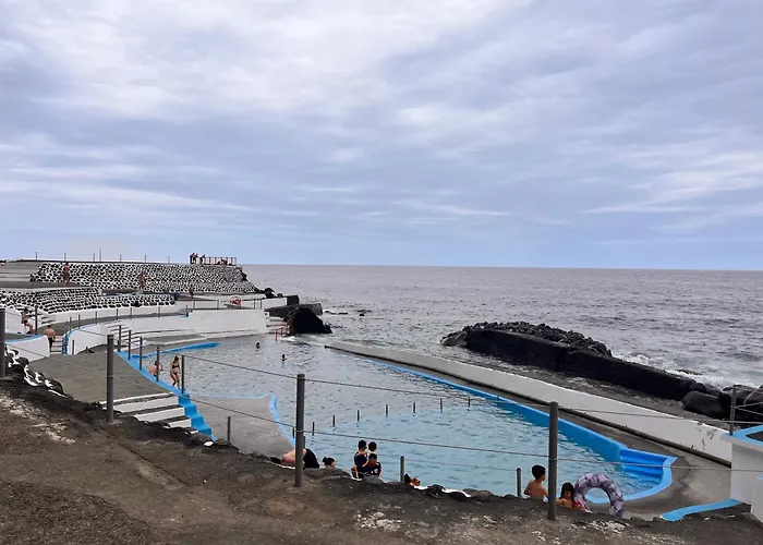 Casa Do Sr. Paulo Nordeste (Azores)